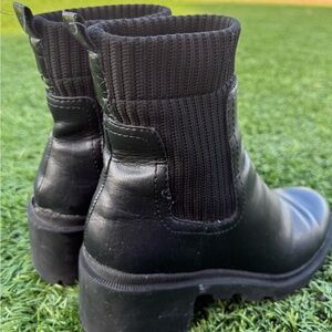 Women’s black boots
